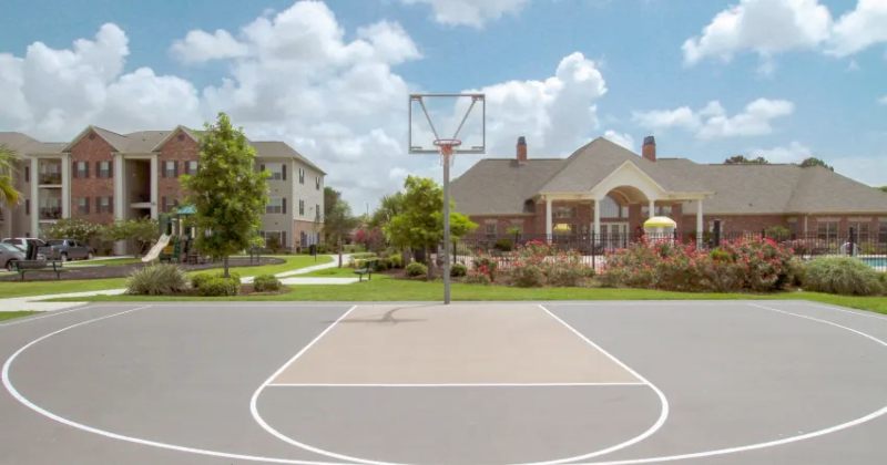 https://www.gardensoflafayette.com/uploads/1/0/5/1/105156607/lafayette-la-apartments-shopping-tips-image-of-basketball-court_orig.png